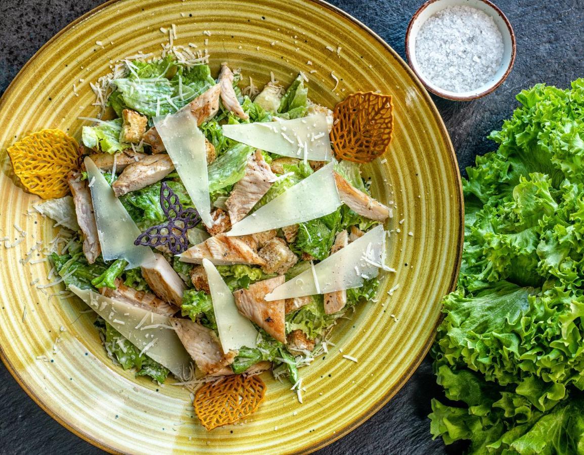 Hotel Nordic Twins & Wellness Rădăuţi 外观 照片