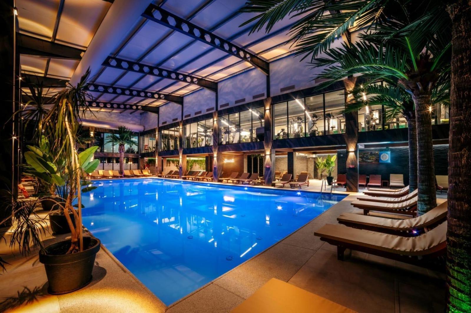 Hotel Nordic Twins & Wellness Rădăuţi 外观 照片